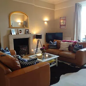 Luxury Cheltenham